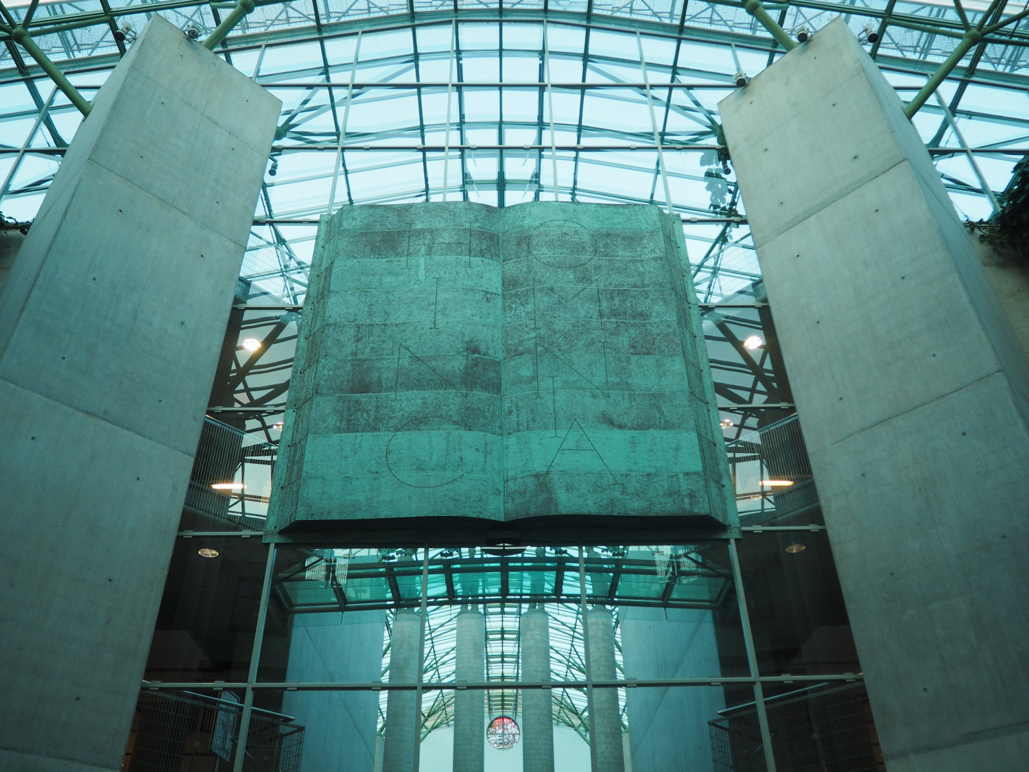 Zdjęcie architektury budynku Biblioteka Uniwersytecka w Warszawie